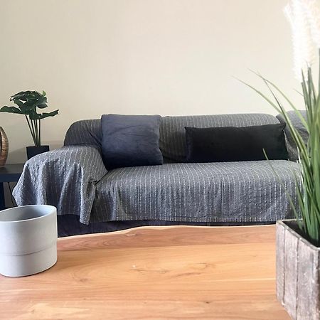 212 Apartment, A 2-Bedroom Escape Pafos Zewnętrze zdjęcie
