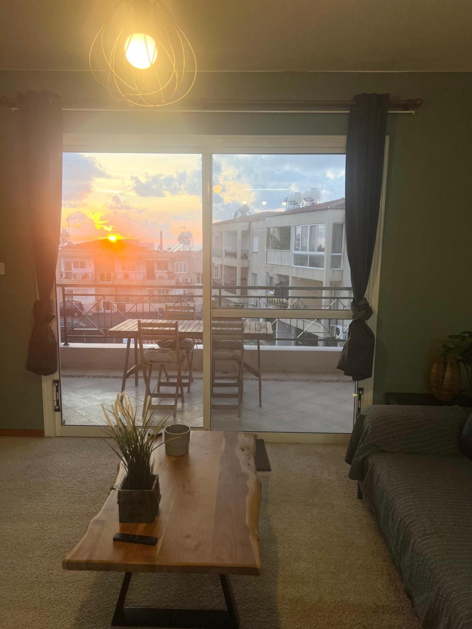 212 Apartment, A 2-Bedroom Escape Pafos Zewnętrze zdjęcie