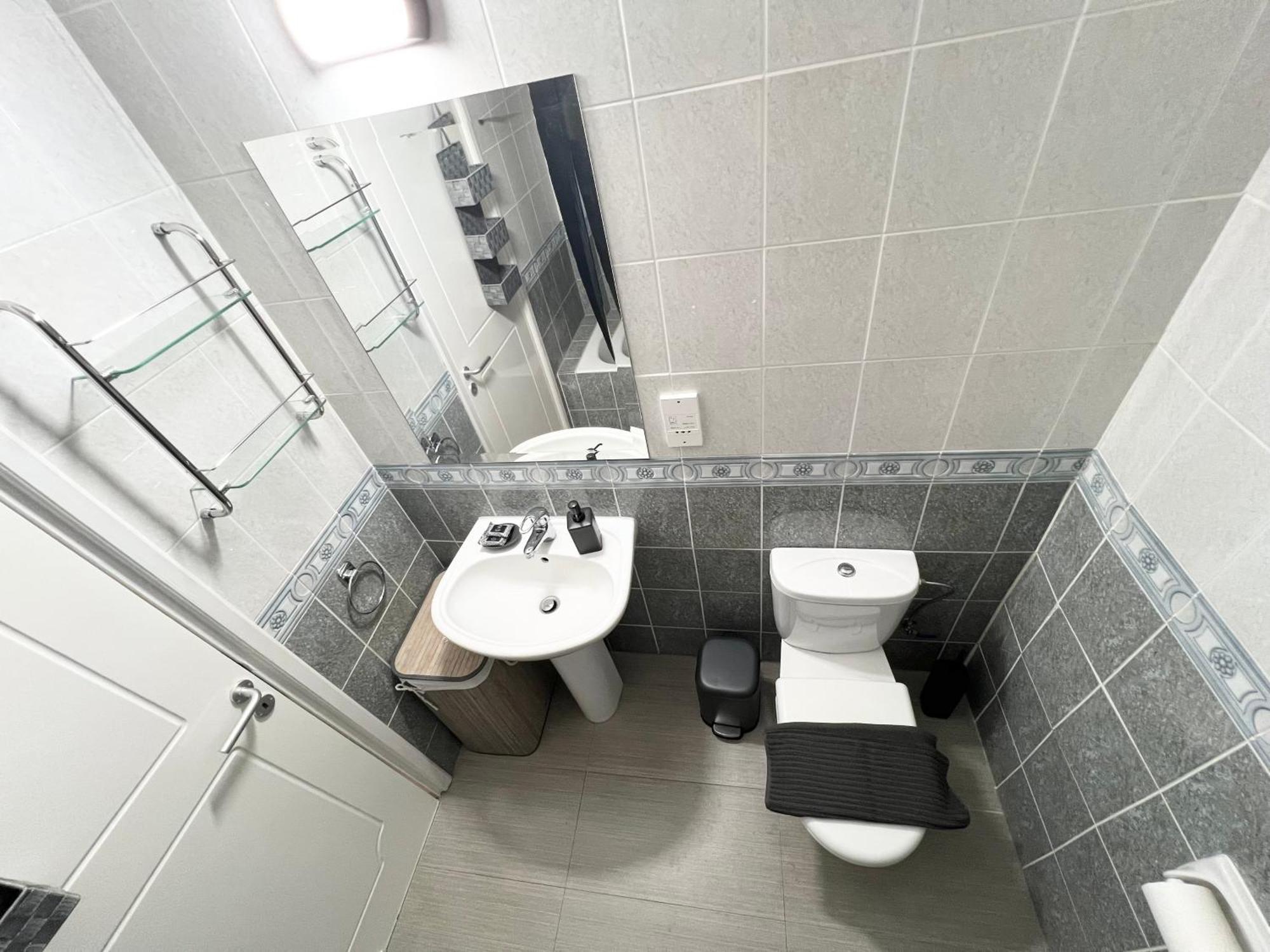 212 Apartment, A 2-Bedroom Escape Pafos Zewnętrze zdjęcie